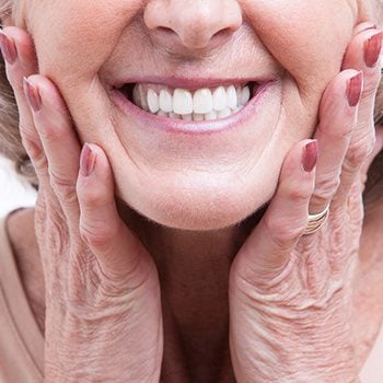 The social benefits of getting porcelain veneers in Dallas.